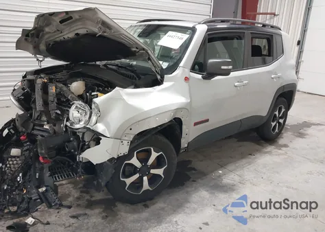 2021 Jeep Renegade Trailhawk 4X4 z USA, uszkodzony, nr VIN ZACNJDC18MPM51897